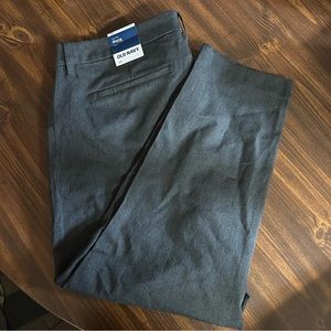 Old Navy Women’s High-Rise Pixie Ankle Pants